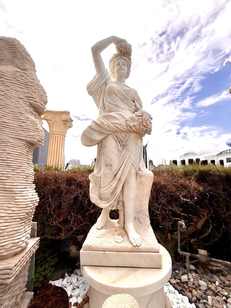 MARBLE STATUE(10)