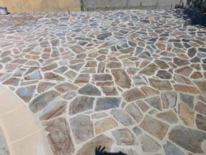 Karystou paved